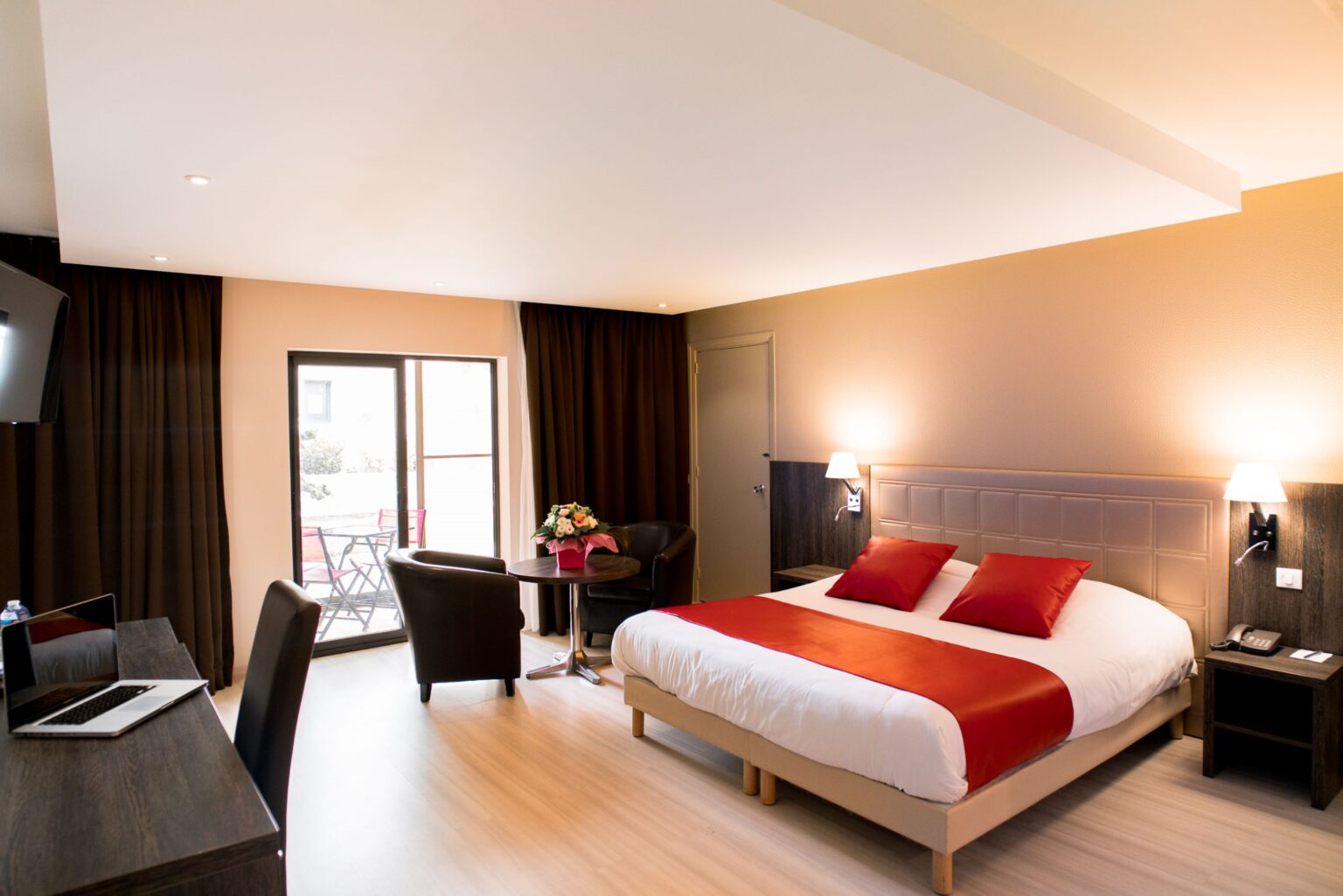 bed room club ariane hotel Fos Sur Mer
