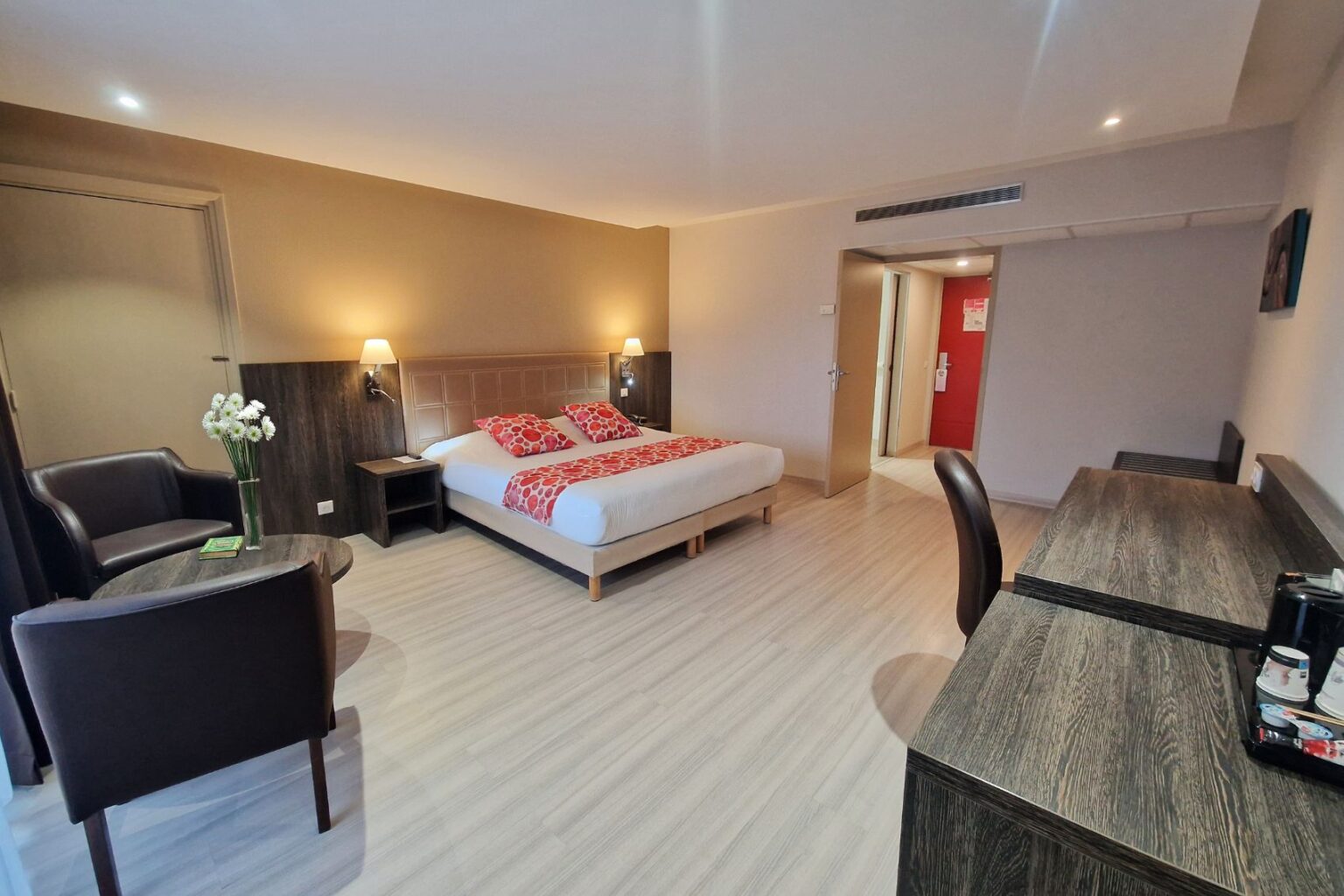 ariane-hotel-fos-sur-mer-chambre-club-provence-espace-confort-design